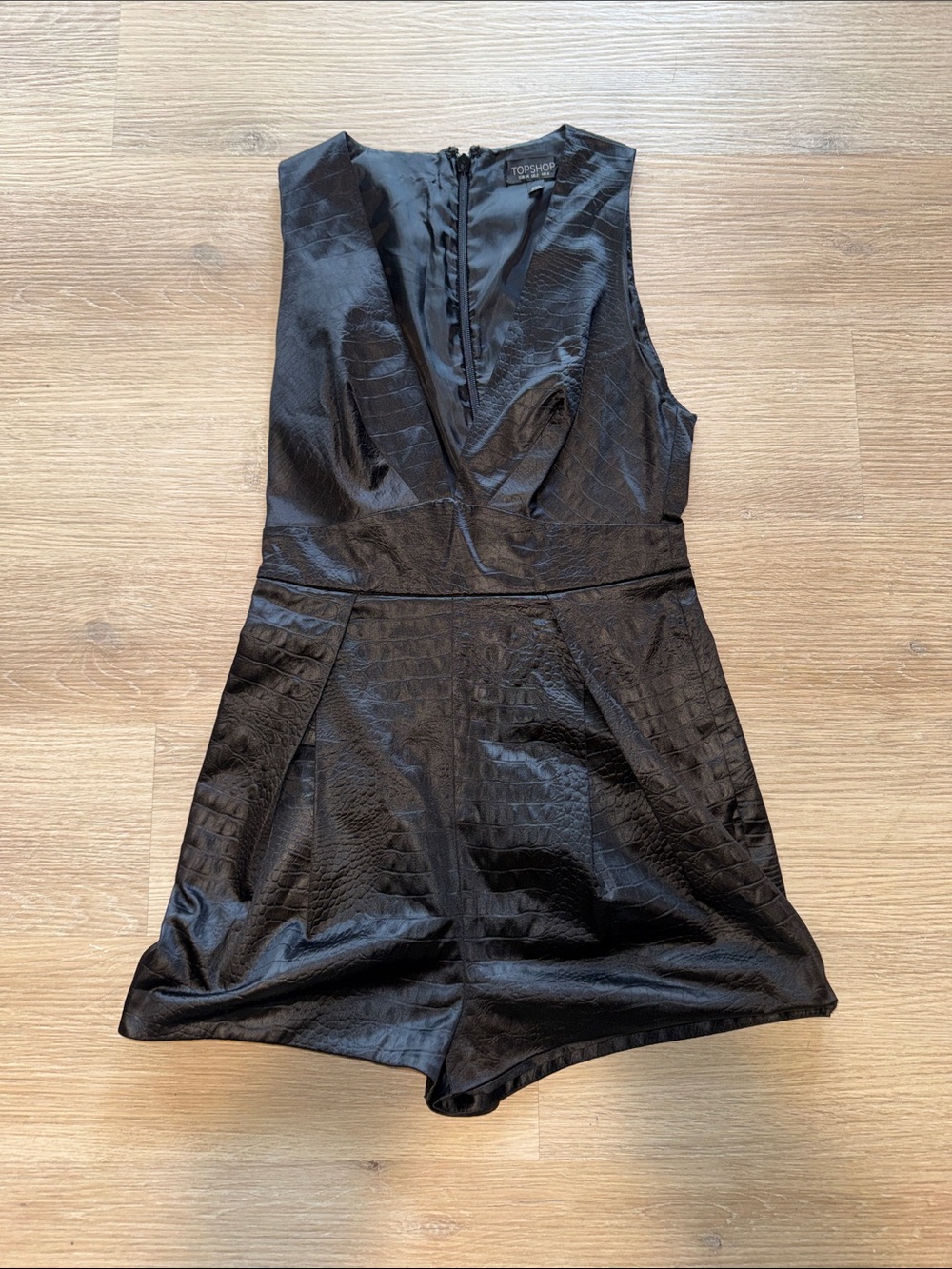 TOPSHOP Black Crocadile Textured Sexy Silky Deep V-Neck Sleeveless Shorts Romper